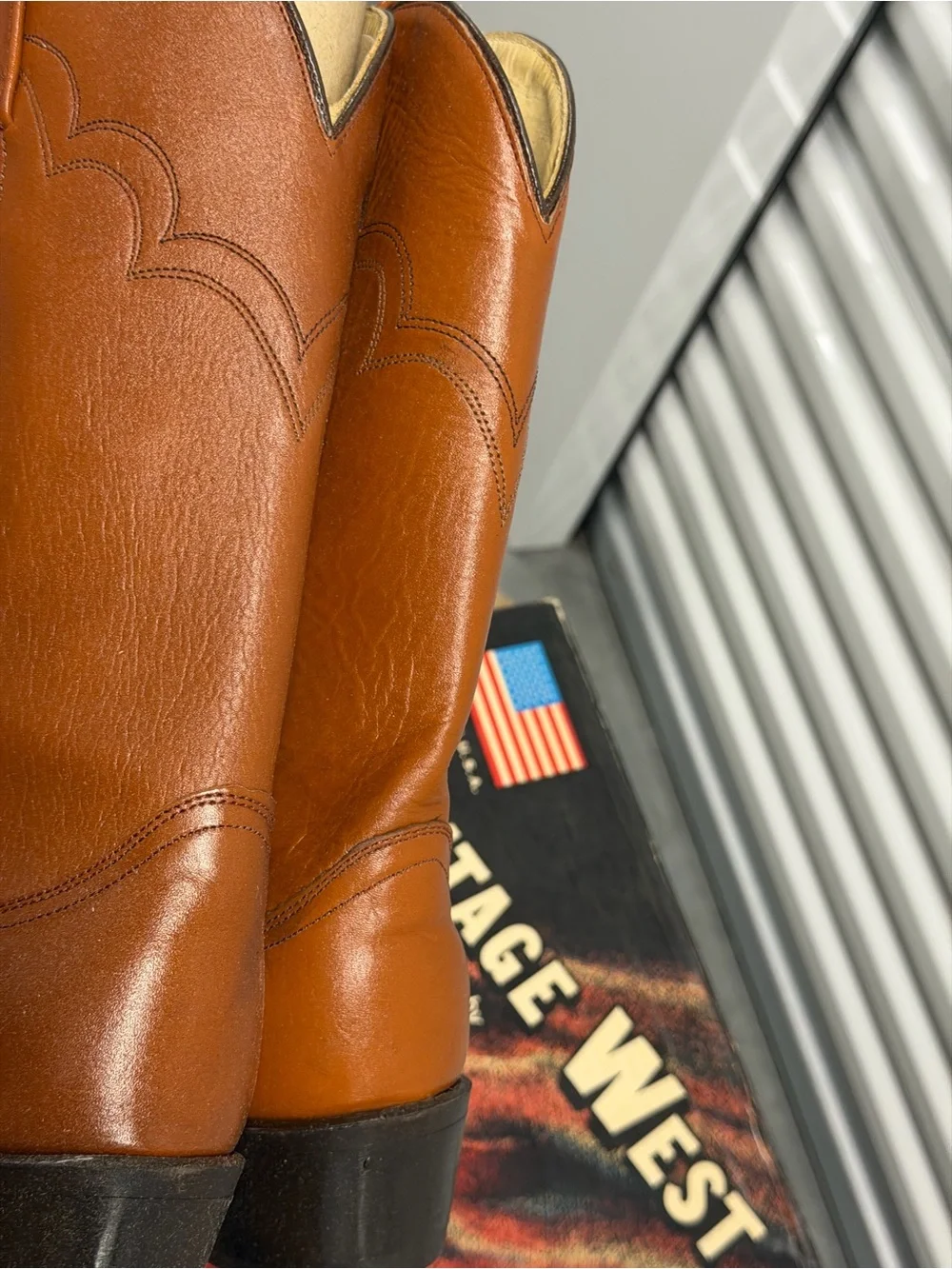 Heritage West vintage 10 cowboy boots size 8E new in box 3100